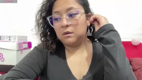 sophiaburton online show from September 12, 9:48 pm