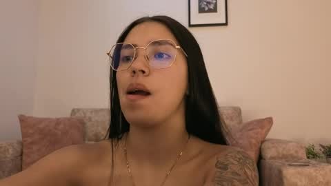 sophiacolemann online show from April 9, 10:37 pm