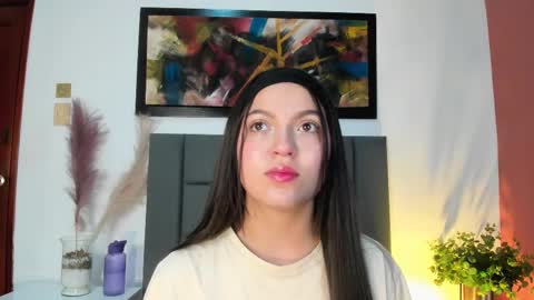 Snapshot of sophiacolliins chatting on September 18, 11:34 am sophiacolliins online show from September 18, 11:34 am