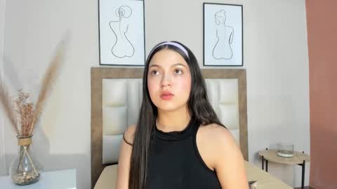 Snapshot of sophiacolliins chatting on September 24, 11:35 am sophiacolliins online show from September 24, 11:35 am