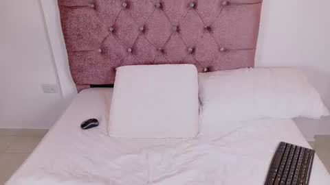 Sophia online show from November 20, 1:11 pm