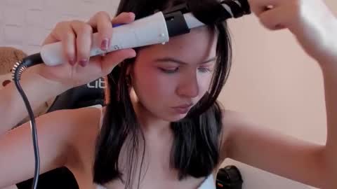 Sophia Howland online show from March 20, 7:08 pm