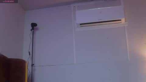 Snapshot of sophialaxx chatting on June 17, 9:49 pm Sophia online show from June 17, 9:49 pm
