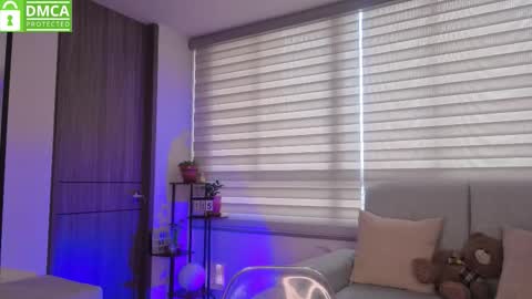 Sophie  online show from January 15, 2:32 pm