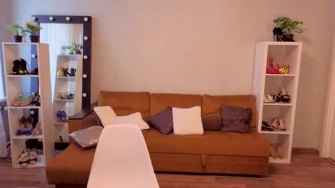 Sophie online show from February 21, 7:53 am