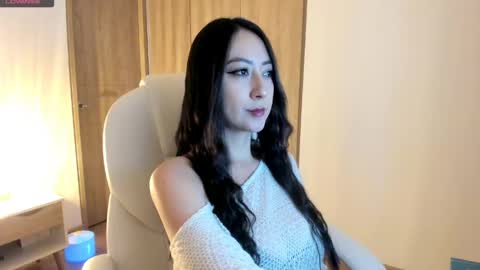 Snapshot of sophie_connors chatting on May 1, 10:53 am sophie_connors online show from May 1, 10:53 am