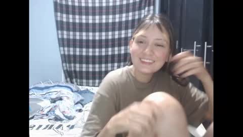 Snapshot of sophie_cutexx chatting on October 15, 8:53 pm sophie online show from October 15, 8:53 pm