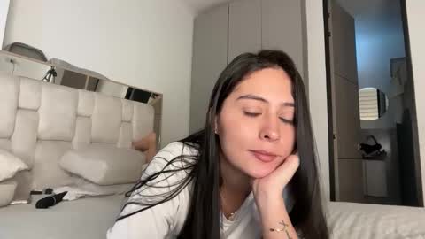 Snapshot of sophie_foxxx chatting on April 21, 4:56 pm Sophie online show from April 21, 4:56 pm
