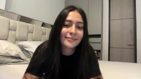 Snapshot of sophie_foxxx chatting on May 2, 8:58 pm Sophie online show from May 2, 8:58 pm