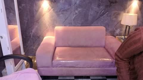 sophie_jones_b online show from April 7, 12:49 pm