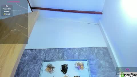 Sophie Sweet online show from April 4, 4:11 am