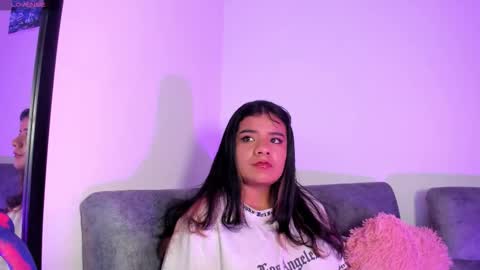 Snapshot of sophie_t_ chatting on October 12, 2:38 pm Sofia online show from October 12, 2:38 pm