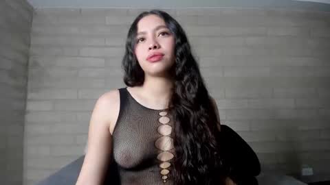 Snapshot of sophiebellucci chatting on February 17, 9:39 am sophiebellucci online show from February 17, 9:39 am