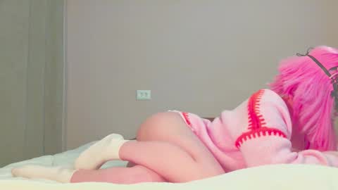 Snapshot of sophiechan69 chatting on February 15, 3:31 pm ShopieChan69 online show from February 15, 3:31 pm