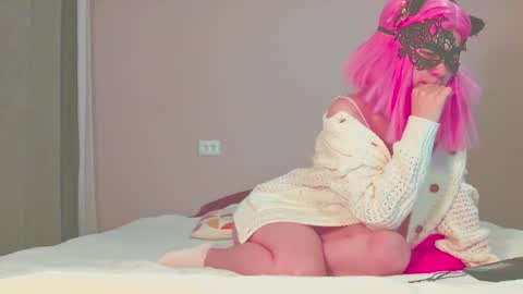 Snapshot of sophiechan69 chatting on February 18, 4:03 pm ShopieChan69 online show from February 18, 4:03 pm