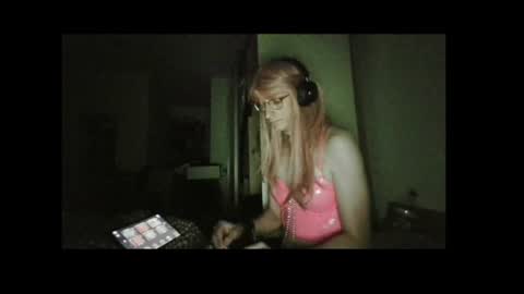 Snapshot of sophiecross369 chatting on July 4, 1:12 am Sophie Cross online show from July 4, 1:12 am