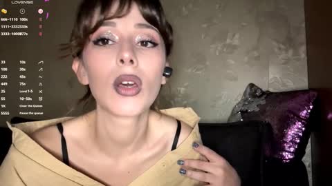 Mira online show from October 21, 8:42 pm