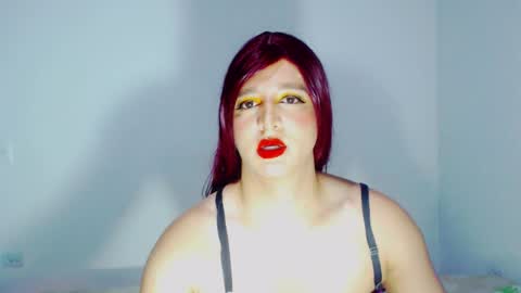 Snapshot of sophiehillsxo chatting on July 17, 6:24 pm sophiehillsxo online show from July 17, 6:24 pm