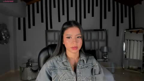 Sophie Houston online show from April 13, 4:29 am