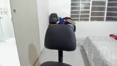 Snapshot of sophielatina chatting on March 16, 5:35 am Sophia online show from March 16, 5:35 am