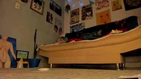 Sophie online show from April 17, 5:43 am