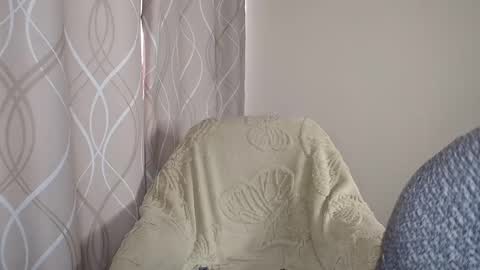 Sophiemisss online show from February 12, 9:15 am