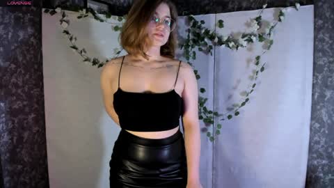 Sophie online show from April 5, 8:39 pm