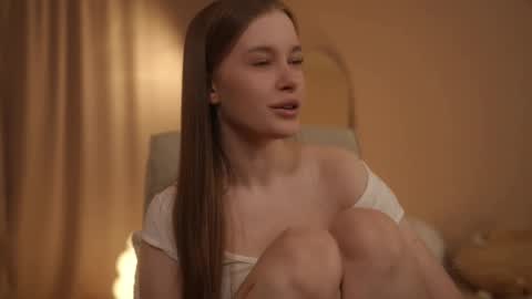 Snapshot of sophiephoria chatting on February 27, 4:43 pm Sophie Next stream 3 online show from February 27, 4:43 pm