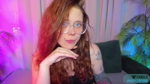 Sophie online show from October 6, 9:12 pm
