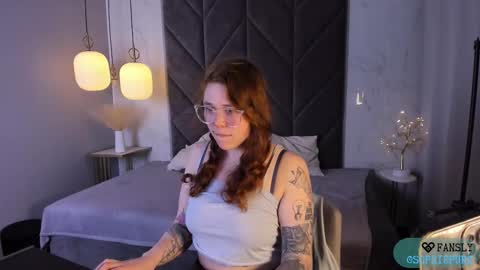 Sophie online show from October 13, 9:04 pm