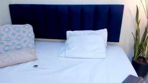 Snapshot of sophieturner_mg chatting on April 28, 7:19 pm sophieturner_mg online show from April 28, 7:19 pm