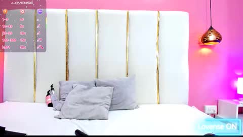 SOPHIE online show from November 23, 1:38 am