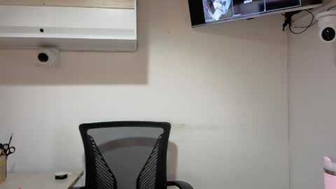 Snapshot of sophiie_blakee chatting on May 8, 11:32 pm Sophiee online show from May 8, 11:32 pm