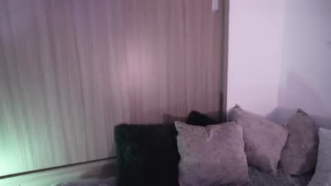 Snapshot of sophiiecums chatting on August 5, 4:26 am Sophiie online show from August 5, 4:26 am