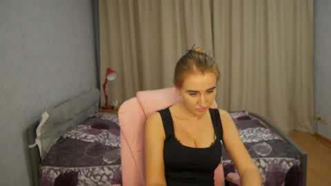 Sophi online show from October 21, 3:24 pm