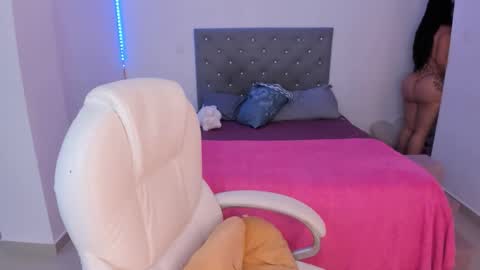 Snapshot of sophybunny69 chatting on April 5, 8:50 pm Sophy Bunny online show from April 5, 8:50 pm