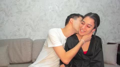 sophywhisper online show from December 3, 1:31 pm