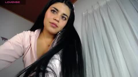 Snapshot of sopphy_white chatting on June 14, 6:04 am Sophy online show from June 14, 6:04 am
