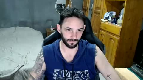 Snapshot of soquete123 chatting on April 13, 12:27 am soquete123 online show from April 13, 12:27 am