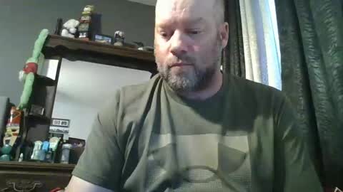 Snapshot of soro00421 chatting on April 8, 6:19 pm soro00421 online show from April 8, 6:19 pm