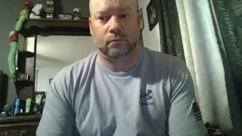 Snapshot of soro00421 chatting on May 6, 4:01 pm soro00421 online show from May 6, 4:01 pm