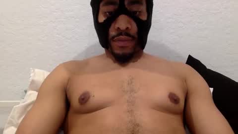 Snapshot of soulmatesxoo34 chatting on March 7, 12:13 pm Longhaitianbbc thick latina online show from March 7, 12:13 pm
