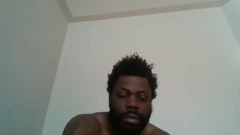 Snapshot of source1012 chatting on March 2, 7:54 pm source1012 online show from March 2, 7:54 pm