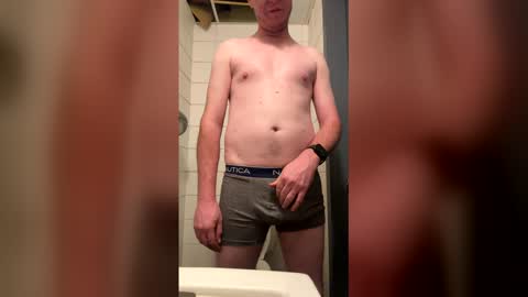 Southernblueyes online show from April 7, 4:51 pm