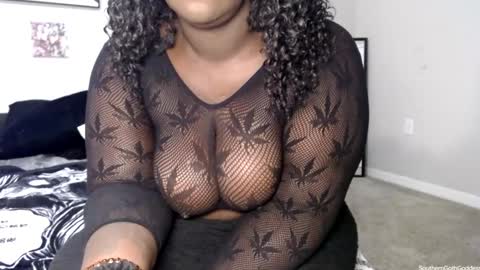 Snapshot of southerngothgoddess chatting on September 27, 10:37 pm SG online show from September 27, 10:37 pm