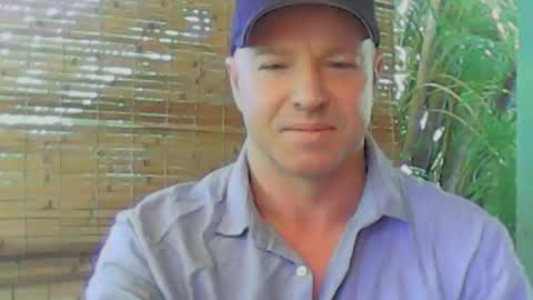 Snapshot of soveryhandsome chatting on December 22, 10:58 pm soveryhandsome online show from December 22, 10:58 pm