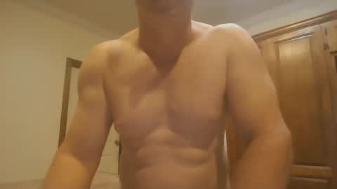 Snapshot of soveryhandsome chatting on January 1, 7:43 pm soveryhandsome online show from January 1, 7:43 pm