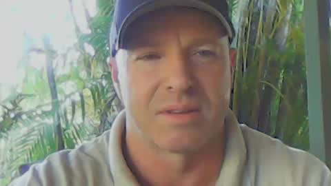 Snapshot of soveryhandsome chatting on October 9, 6:55 am soveryhandsome online show from October 9, 6:55 am