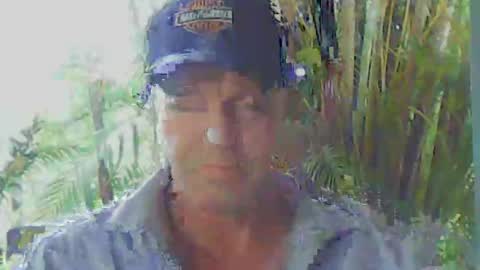 Snapshot of soveryhandsome chatting on October 12, 7:18 am soveryhandsome online show from October 12, 7:18 am