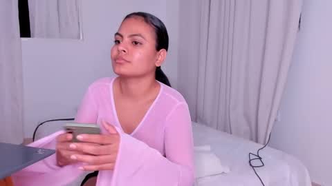 Snapshot of soy_naty_rose3 chatting on January 11, 12:55 am Naty online show from January 11, 12:55 am